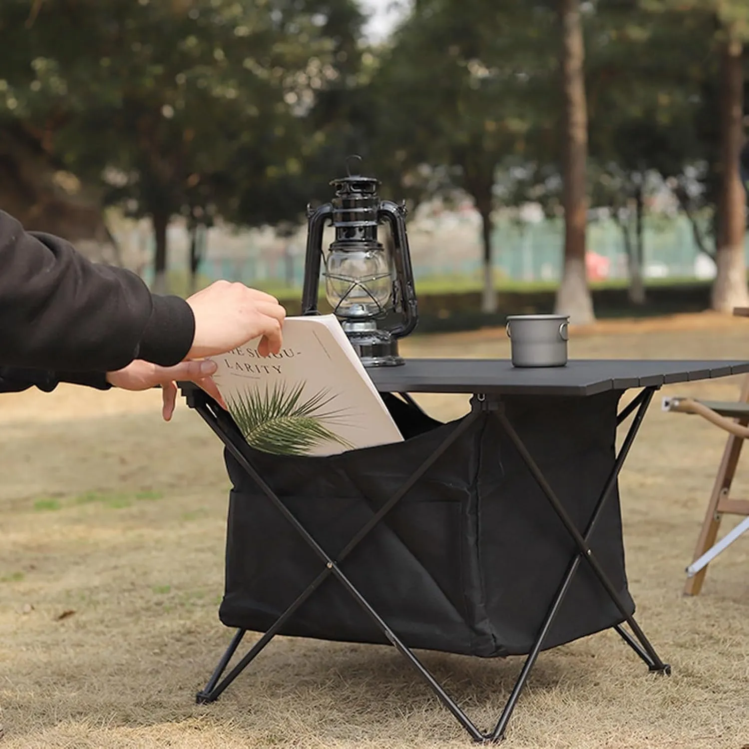 Black outdoor folding lightweight camping table, portable camping table, black aluminum alloy camping folding table, foldable camping outdoor folding table with large storage bag(15.3X12.9X12.2in)