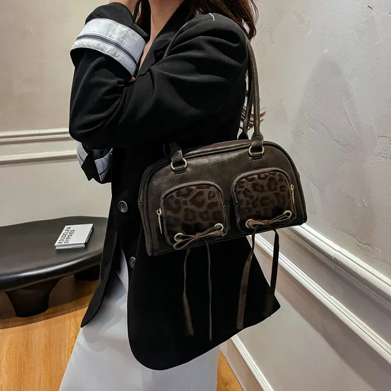 Bow Design Double Pockets Baguette Bag