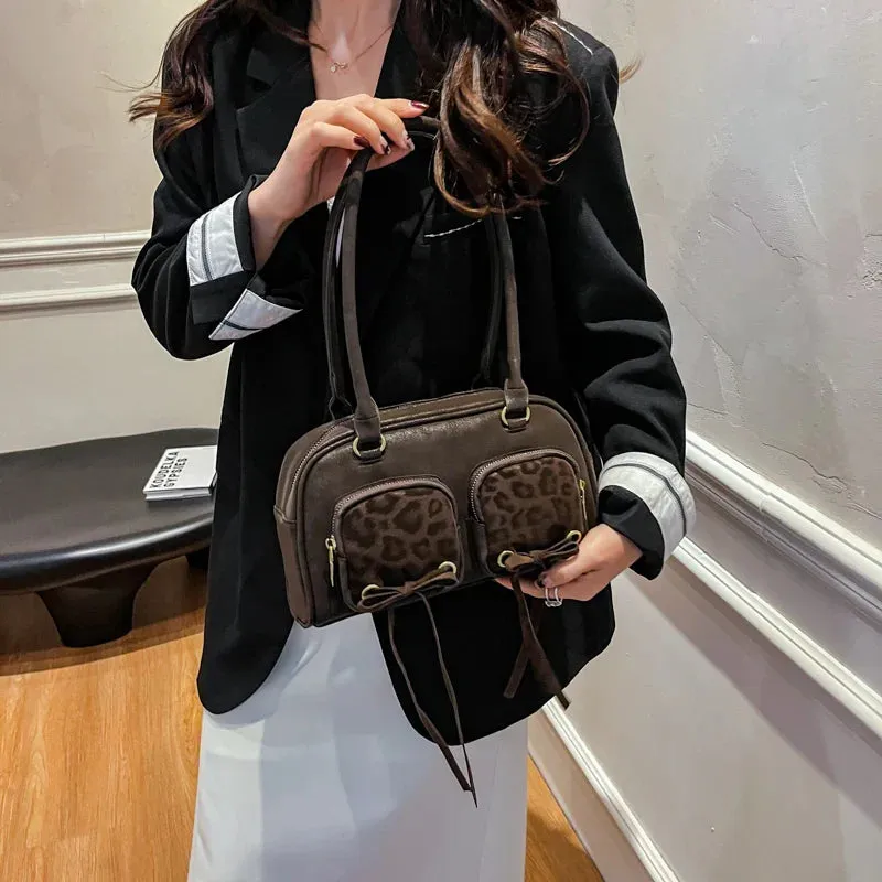 Bow Design Double Pockets Baguette Bag