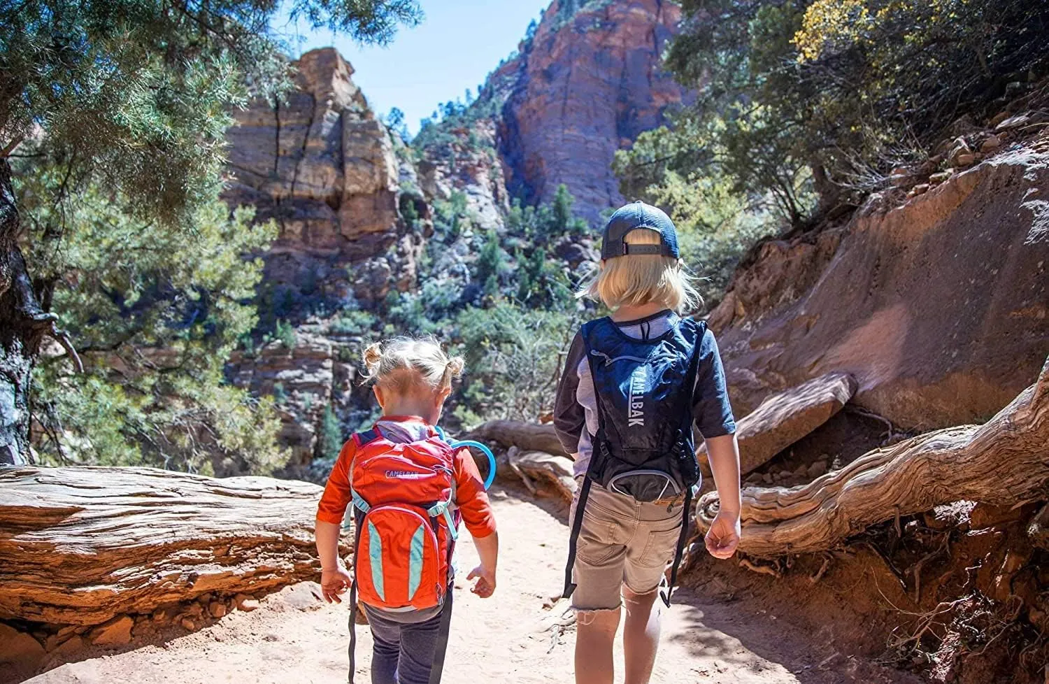 CamelBak Mini M.U.L.E. Kids Hydration Backpack 50oz