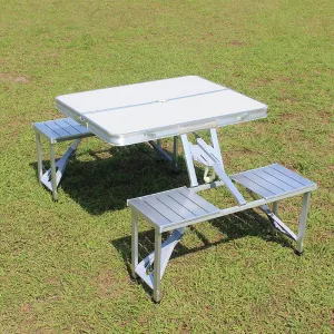 Folding table