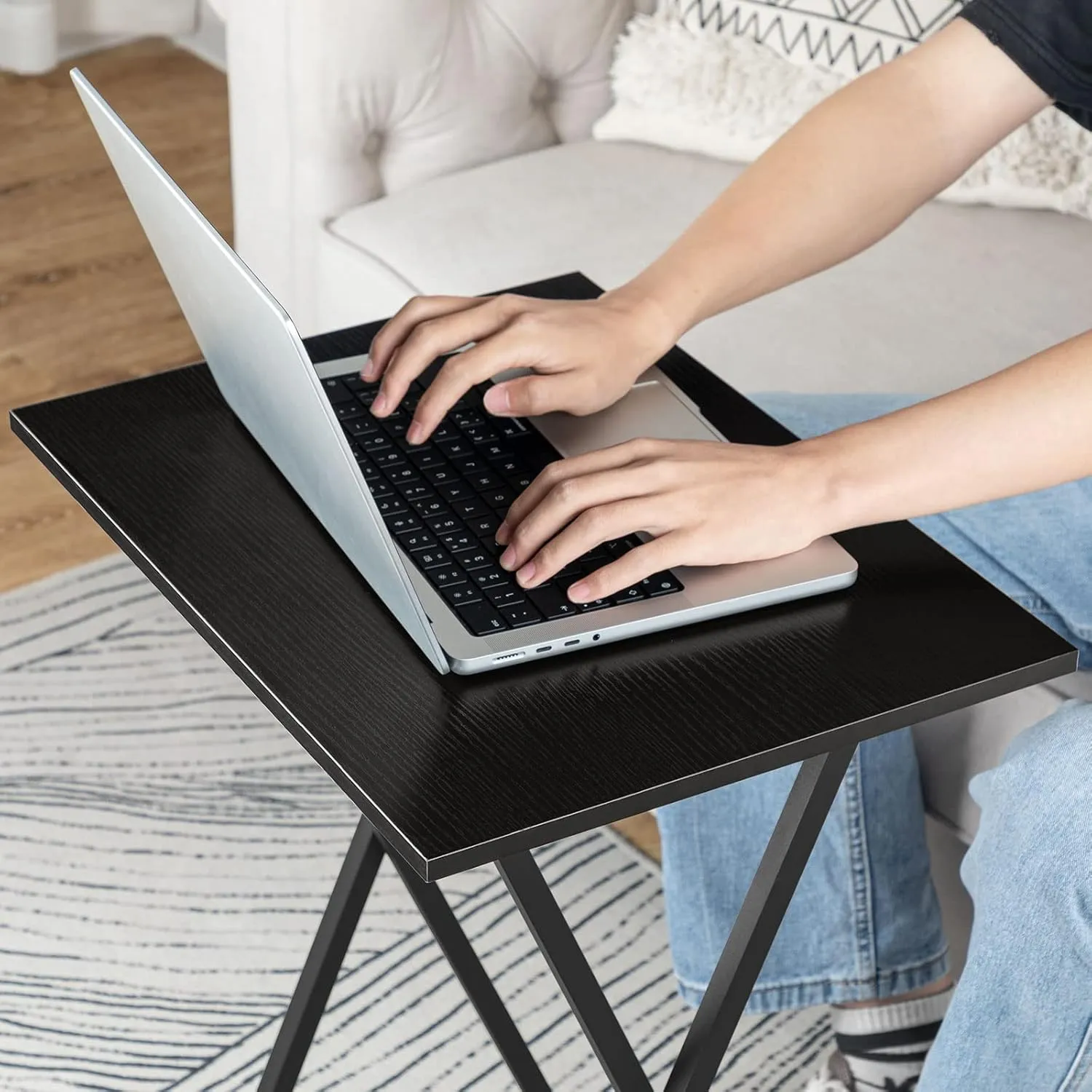 HOOBRO Folding TV Tray Table, Stable Snack Table for Small Space, Portable Sofa Side Table, Easy Assembly and Storage, Ideal for Snacks and Meals in Living Room, Black BK15BZ01
