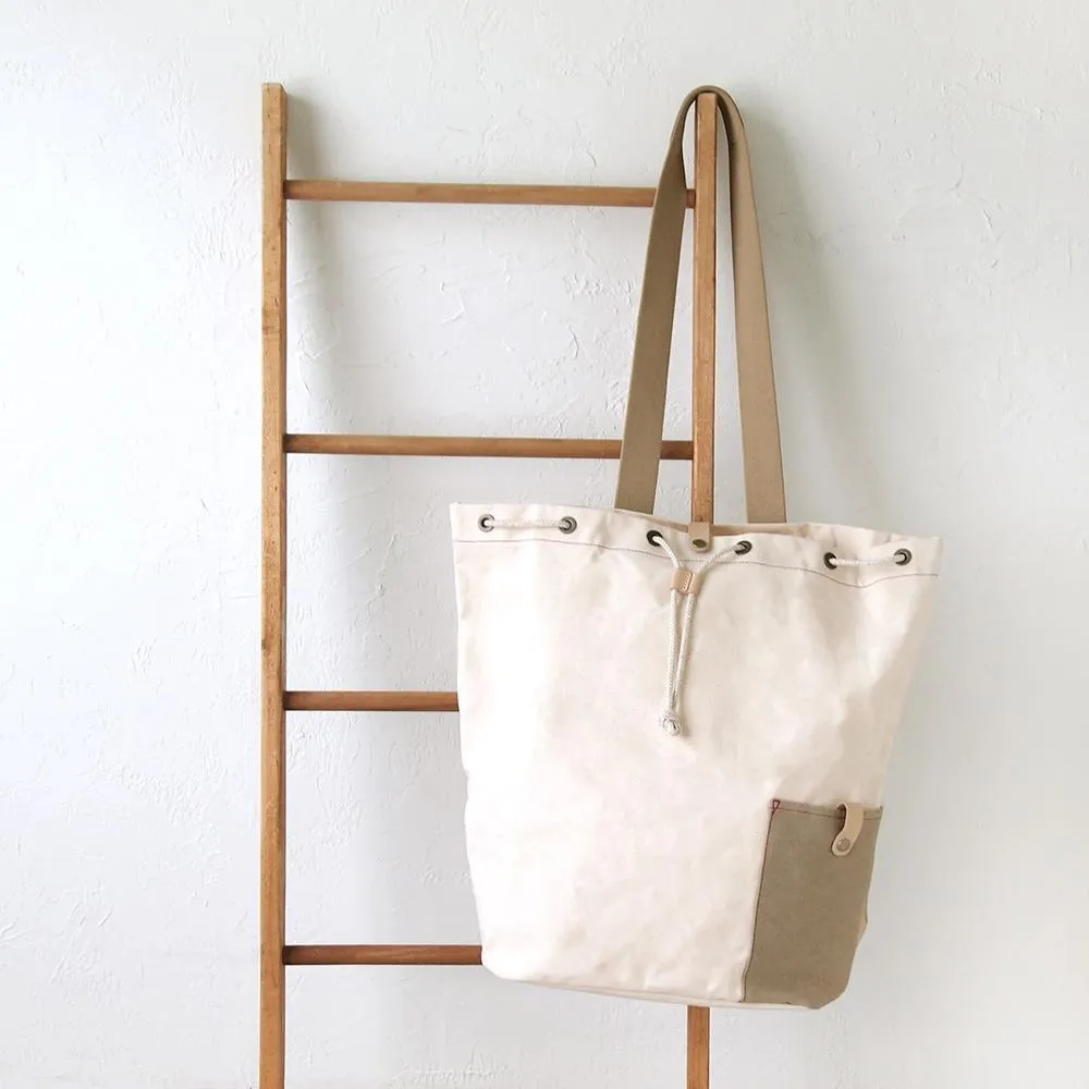 Hoppetta 2 Way Mummy Bag - Cream