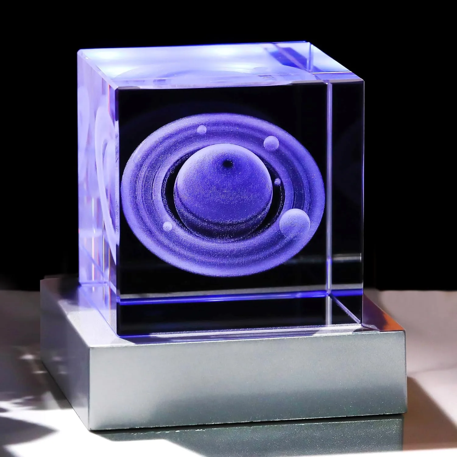 Ornalrist 3D Crystal Cube Engraved Saturn with LED Base, Astronomy Gifts for Women, Birthday Gifts for Boyfriend Men, Universe Space Home Office Table Decor