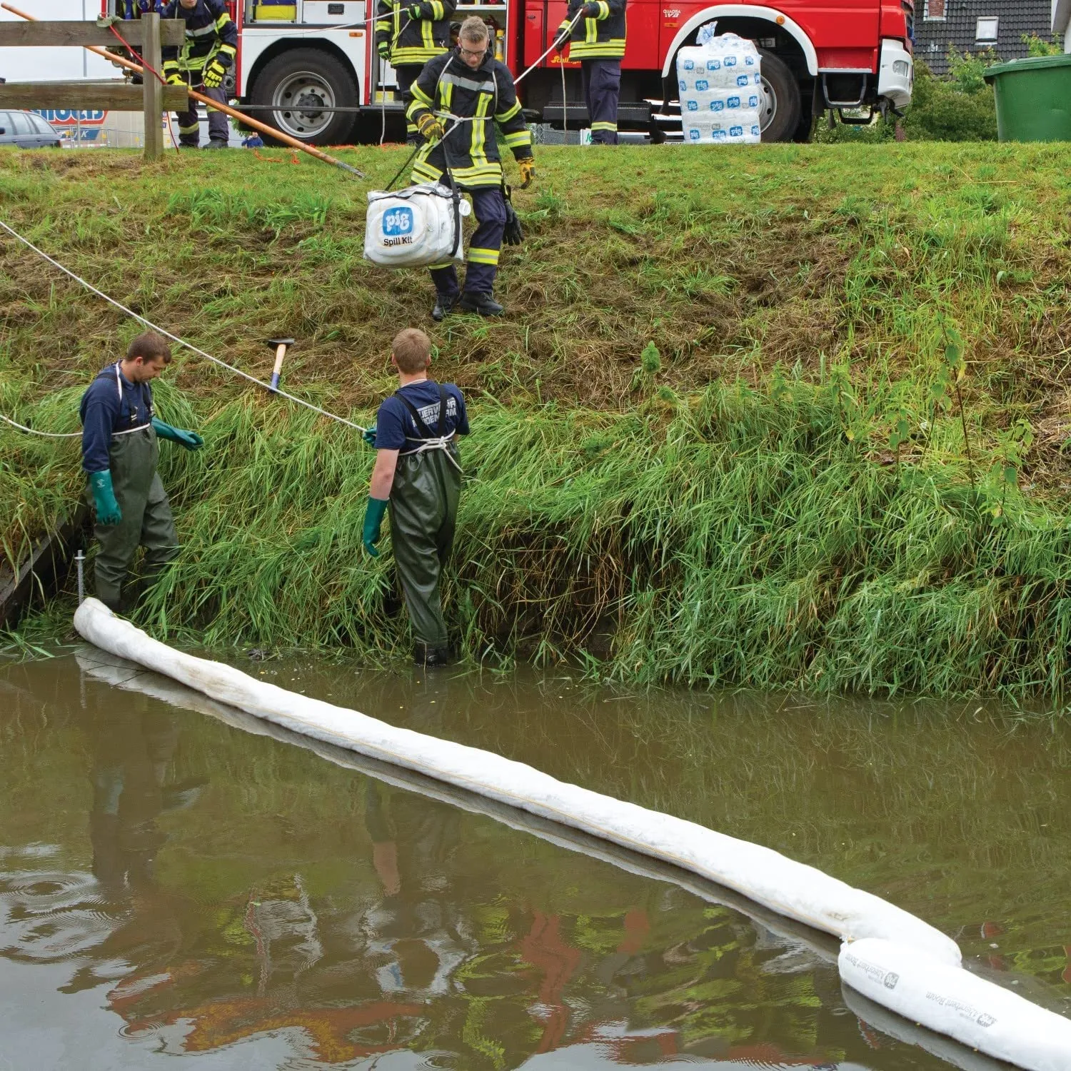 PIG Oil Boom - Oil-Only Absorbent Boom - 4 Pack - 5" x 10' Boom - Absorbs up to 6 gallons per Boom - BOM405