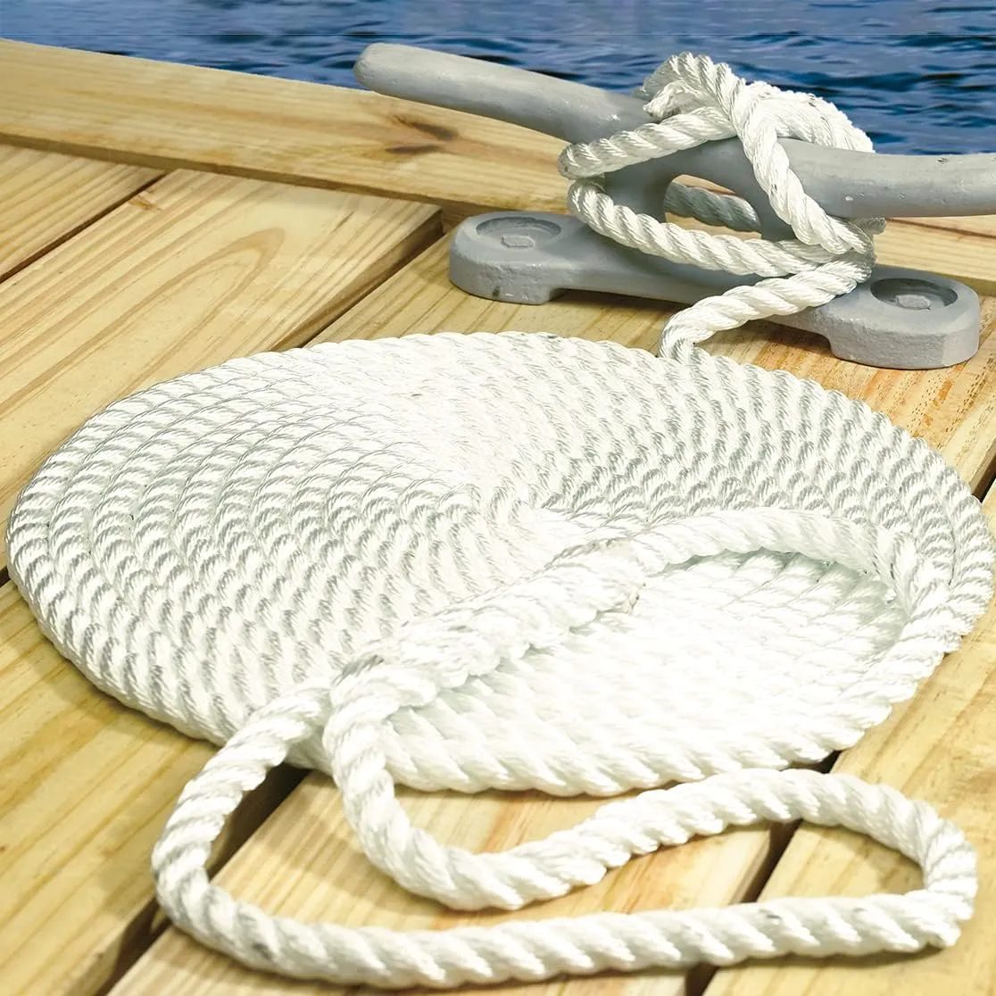 Seachoice 42551 Dock Rope for Boating - 3-Strand Twisted Nylon Dock Line, ½-Inch x 15 Feet, White