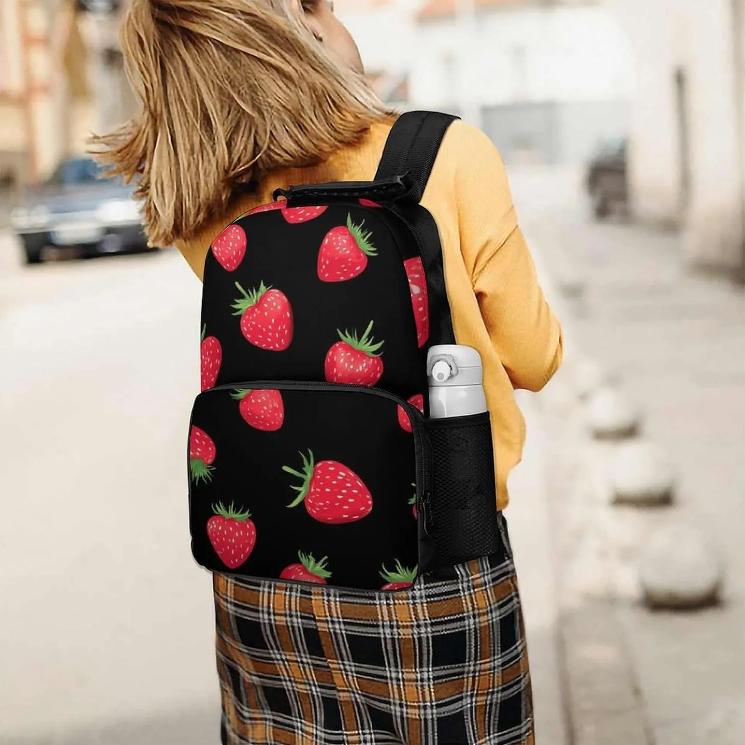 Supdreamc Polyester Daypack Backpack for Trekking Picnic Walking Cycling - Large Capacity Anti-Theft Multipurpose Shoulder Bag, Black Red Strawberry Fruit Art Casual Daypack