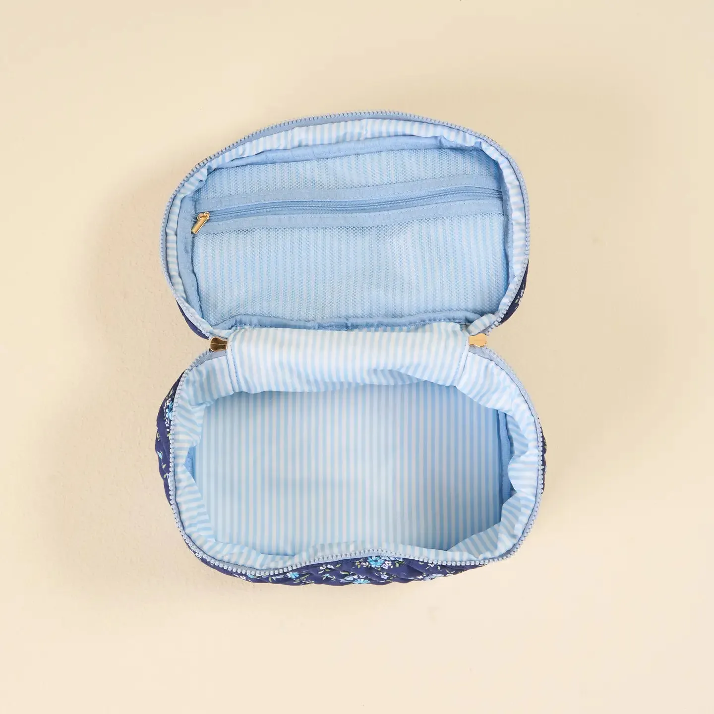 The Darling Effect - Glam & Go Quilted Cosmetic Bag, Navy Endless Daydream