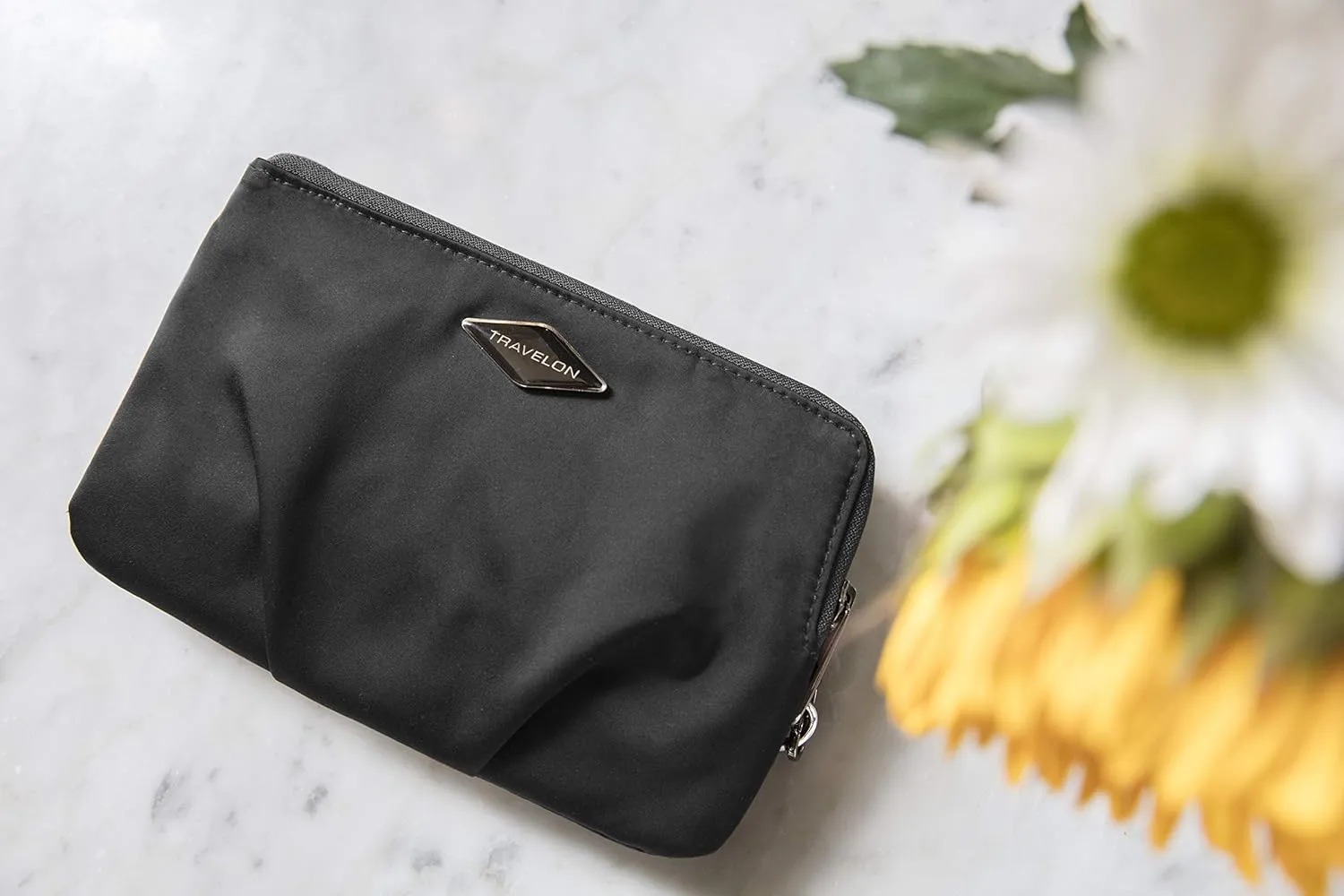 Travelon Anti-Theft Parkview Double Zip Crossbody Clutch